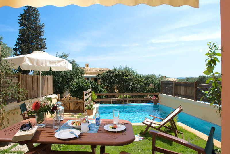La Riviera Barbati Seaside Luxurious Apartments - Corfu Mparmpati Екстериор снимка